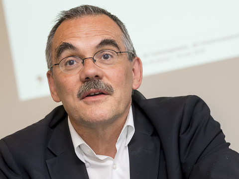 Fribourg veut davantage de transparence pour les antennes 5G
