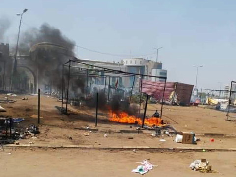 Des dizaines de morts dans la dispersion d'un sit-in à Khartoum