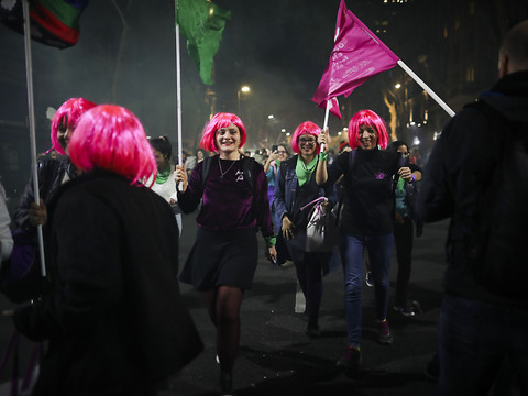 Des dizaines de milliers d'Argentines contre la violence machiste