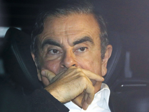 Renault envisage de poursuivre Ghosn pour des dépenses suspectes
