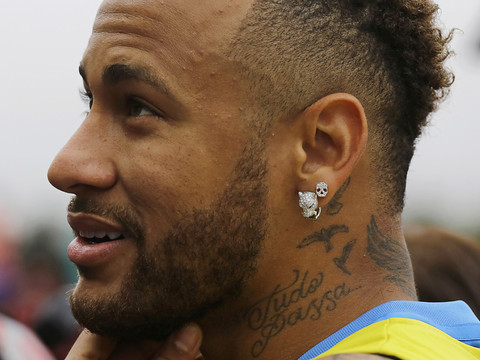 La Brésilienne qui accuse Neymar de viol donne sa version des faits