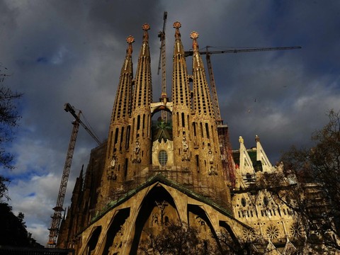 Après 137 ans, la Sagrada Familia obtient son permis de construire