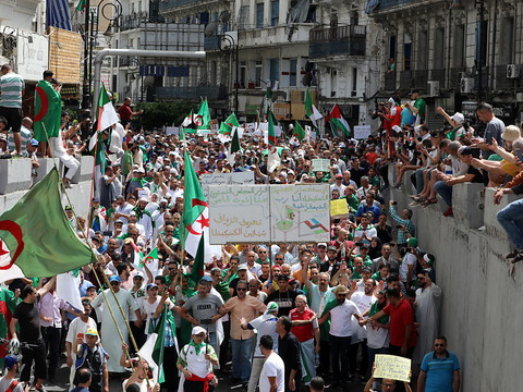 Premier vendredi de manifestations en Algérie depuis l'annulation de la présidentielle