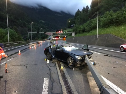 Gothard: un automobiliste gravement blessé, ses passagers indemnes