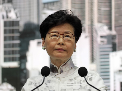 Hong Kong: suspension du projet de loi sur l'extradition vers la Chine