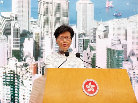 Pékin réaffirme son soutien à la dirigeante de Hong Kong