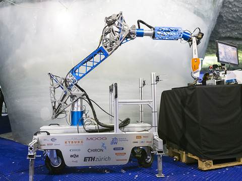 Démonstration d'habitat lunaire au centre de Zermatt (VS)