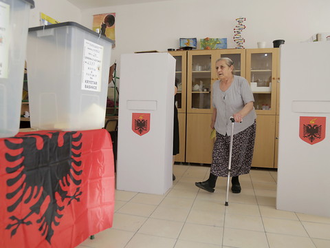 Elections locales sous tension dans une Albanie en crise politique