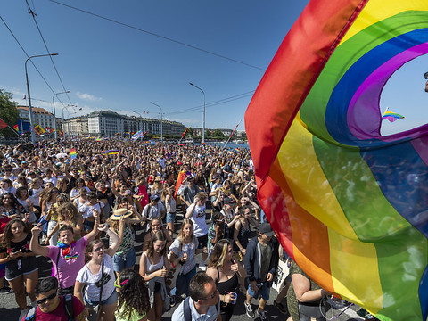 Plus de 30'000 personnes pour célébrer la fierté homosexuelle