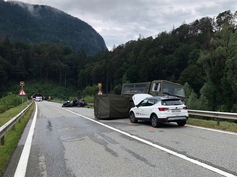 Cinq blessés dans une collision avec un véhicule militaire