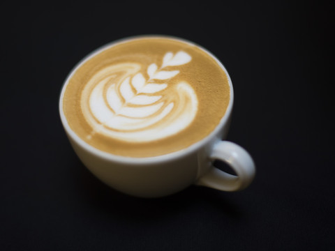 Boire du café après une opération à l'intestin est recommandé