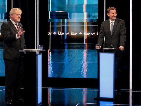 Débat tendu sur le Brexit entre Johnson et Hunt