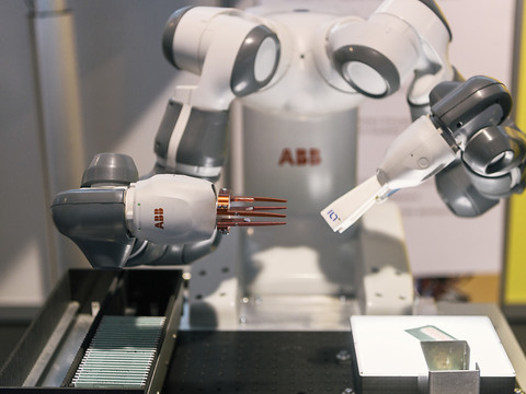 ABB ouvre un premier centre de robotique médicale au Texas