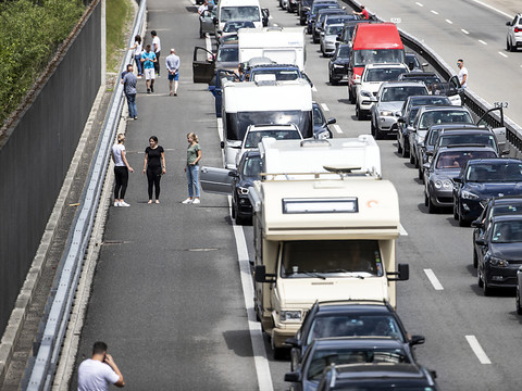 Normalisation après treize kilomètres de bouchons au Gothard