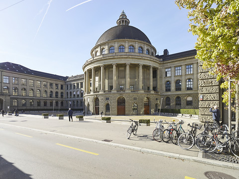 Le Conseil des EPF licencie une professeure de l'ETH Zurich