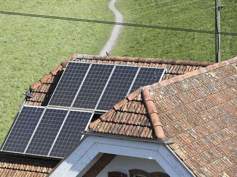 La part de l'énergie solaire suisse augmente à un faible niveau
