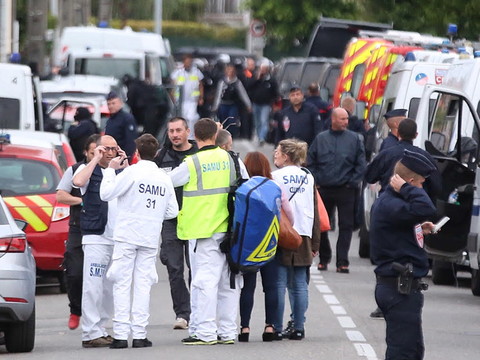 Trois morts lors d'une fusillade dans le sud de la France