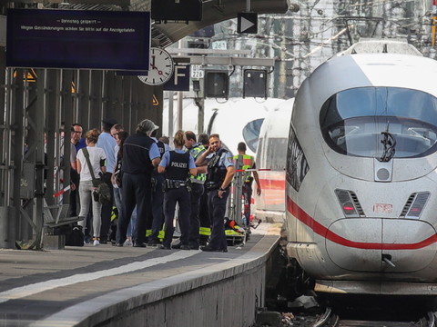 Allemagne: décès d'un enfant de huit ans poussé sous un train