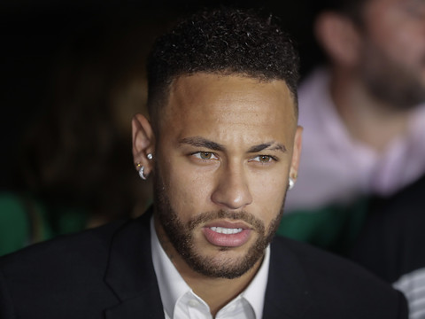 La police n'a pas assez d'indices pour accuser Neymar de viol