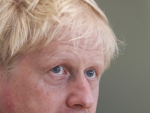 Premier revers électoral pour Boris Johnson et son parti au pouvoir