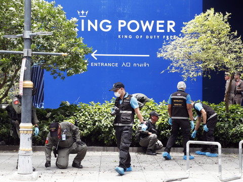 Explosions à Bangkok: quatre blessés, deux arrestations