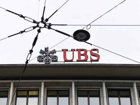Le fisc italien veut obtenir des données de clients d'UBS