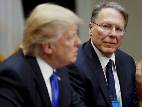 Fusillades aux Etats-Unis: la NRA contre des réformes sur les armes