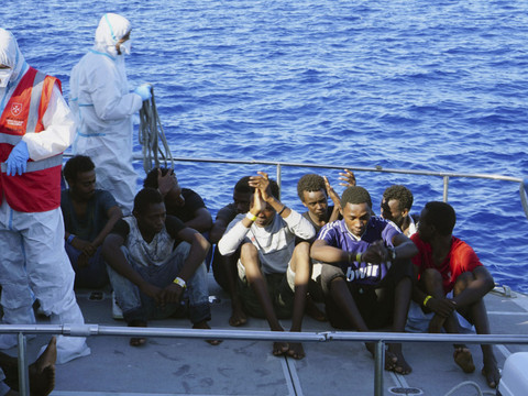 Open Arms : 27 migrants mineurs autorisés à débarquer à Lampedusa