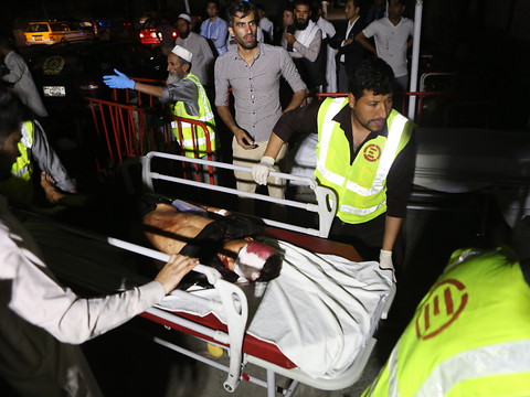 Attentat lors d'un mariage à Kaboul: au moins 20 blessés