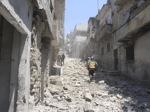 Rebelles et djihadistes se retirent d'un secteur clé du nord-ouest de la Syrie