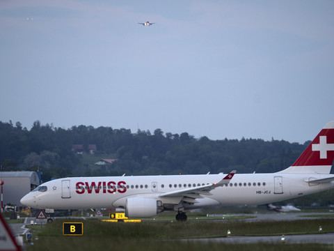 Un avion Swiss a perdu des pièces de moteur au-dessus de la France