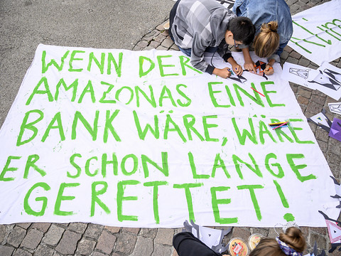 Manifs en Suisse pour sauver les 
