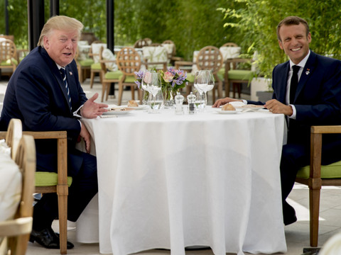 Les Européens harponnent Trump sur le commerce au G7