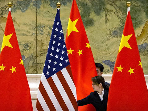 Appels au dialogue Chine-Etats-Unis malgré les dernières salves