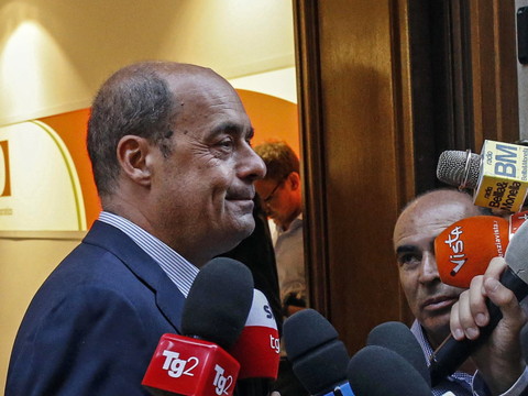 Italie: vers un accord de coalition entre le centre gauche et M5s