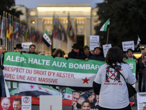 Syrie: 12 civils tués dans des raids du régime et de son allié