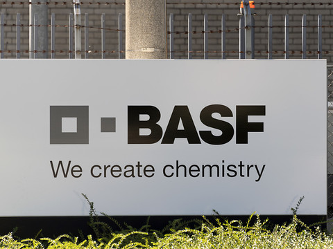 BASF vend sa division pigments, présente à Monthey, au japonais DIC