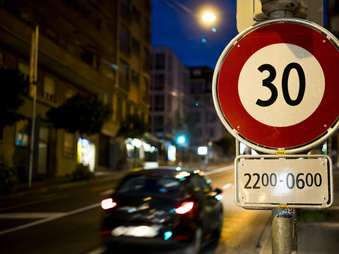 Vaud: le principe du 30 km/h la nuit pourra se généraliser