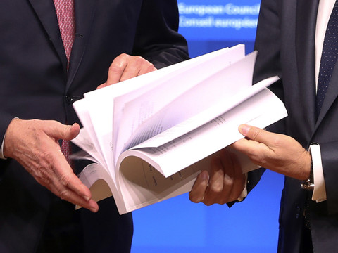 L'UE reste inflexible avant un bras de fer politique au Royaume-Uni