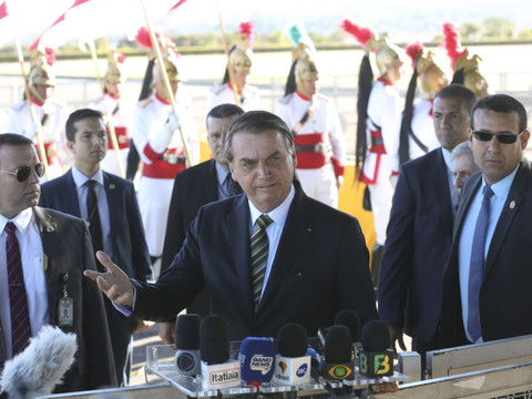 Bolsonaro annule sa présence à un sommet régional sur l'Amazonie