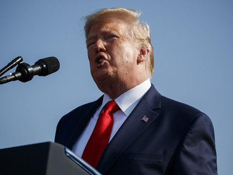 Trump promet de frapper les talibans 