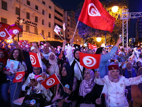 L'élection présidentielle s'ouvre dans l'incertitude en Tunisie