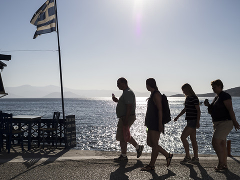 Les Suisses voyagent de plus en plus lors des vacances d'automne