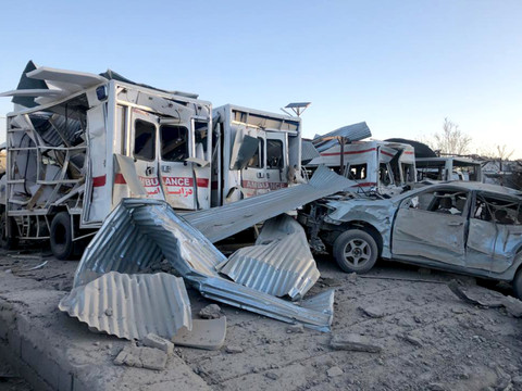 Vingt-neuf morts dans un attentat et une frappe de drones