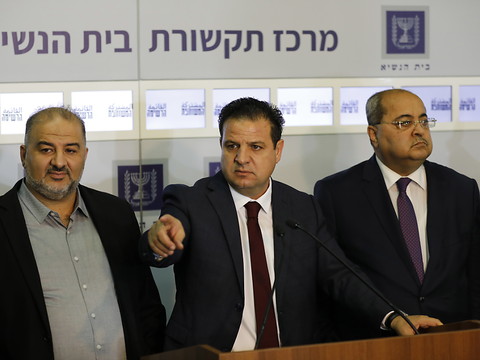 Les partis arabes souhaitent Gantz comme Premier ministre
