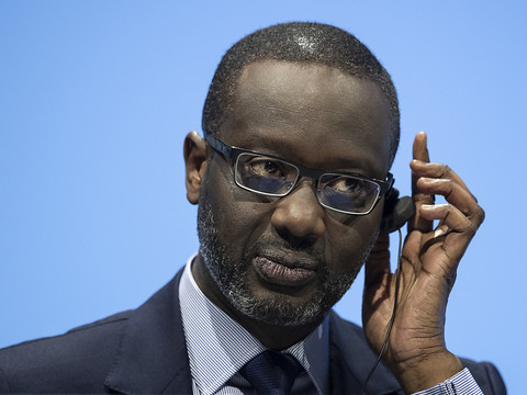 Surveillance d'Iqbal Khan: Credit Suisse promet de faire la lumière