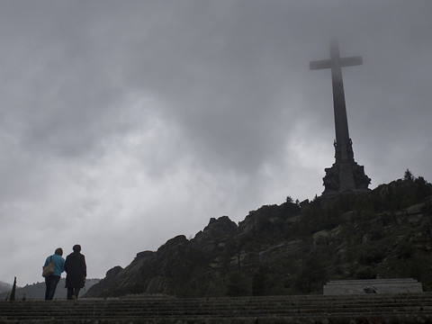 La Cour suprême donne son feu vert à l'exhumation de Franco