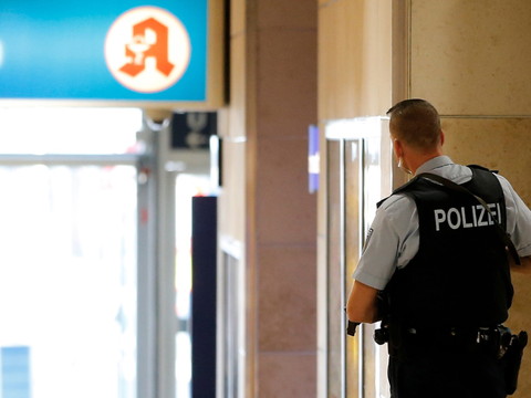 Deux morts dans une fusillade en pleine rue à Halle (police)