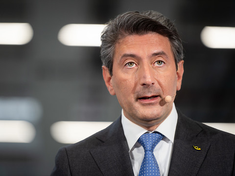 Le directeur de La Poste envisage des centres de conseils