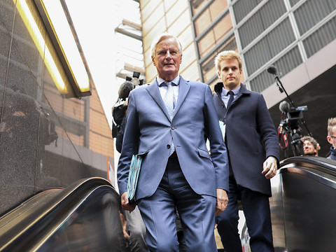 Brexit: Londres et Bruxelles prudents sur les chances d'un accord